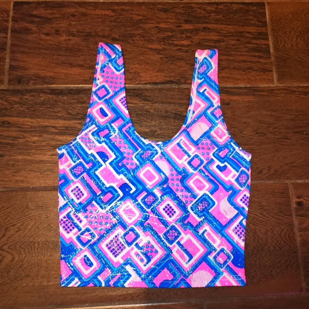 Coquetry Clothing Tank Scoop Neck Crop Top SMALL